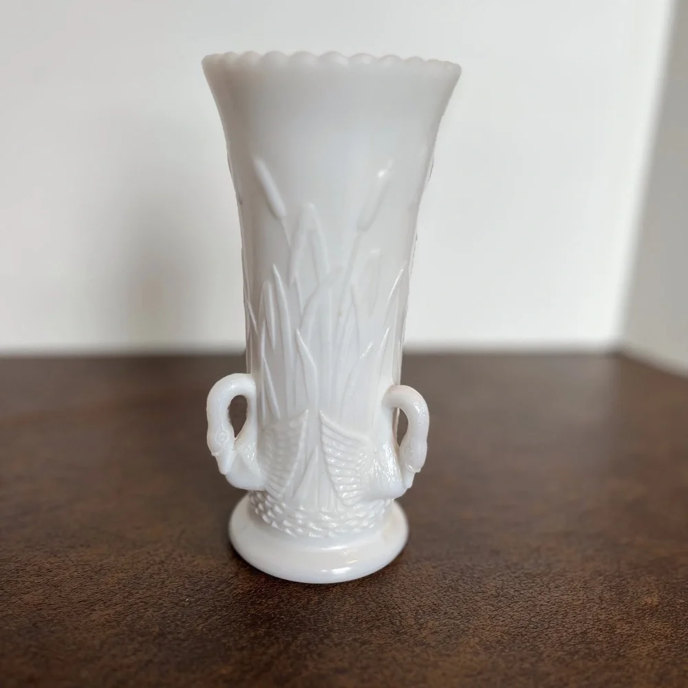 Vintage Westmoreland Vase White Milk Glass with Swans and Cattails